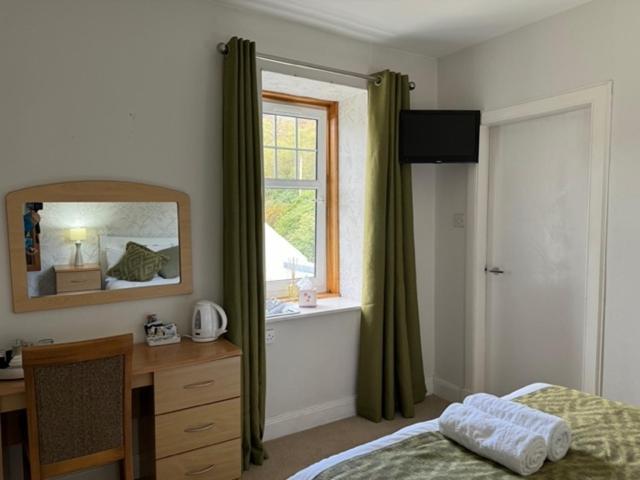 Lochranza Country Inn Екстериор снимка